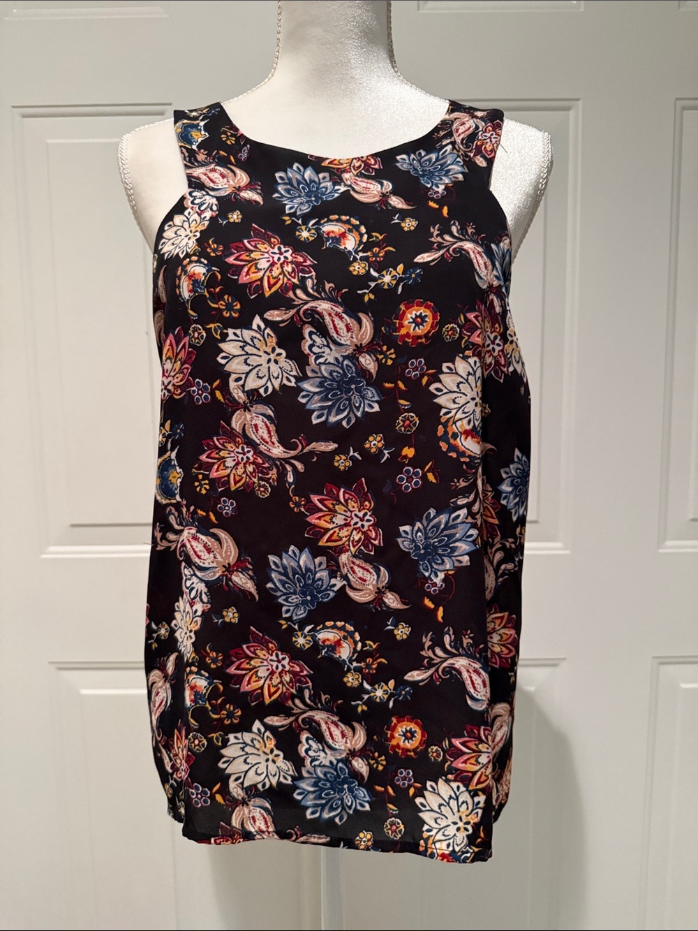 Paper Crane SZ L Women’s Sleeveless Floral Pattern Summer Top